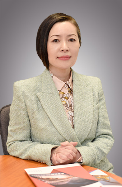 Angela Ye